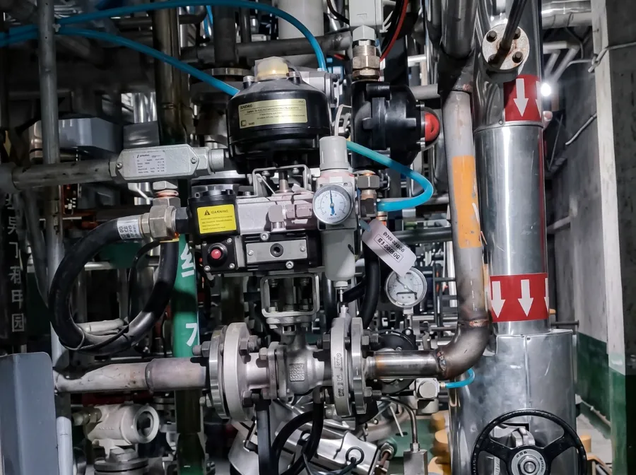 DELCO pneumatic flange ball valve installed in a petrochemical plant in Saudi Arabia